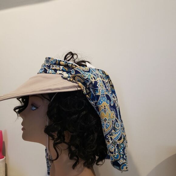 Women's Sun Visor - Picture 2 of 7